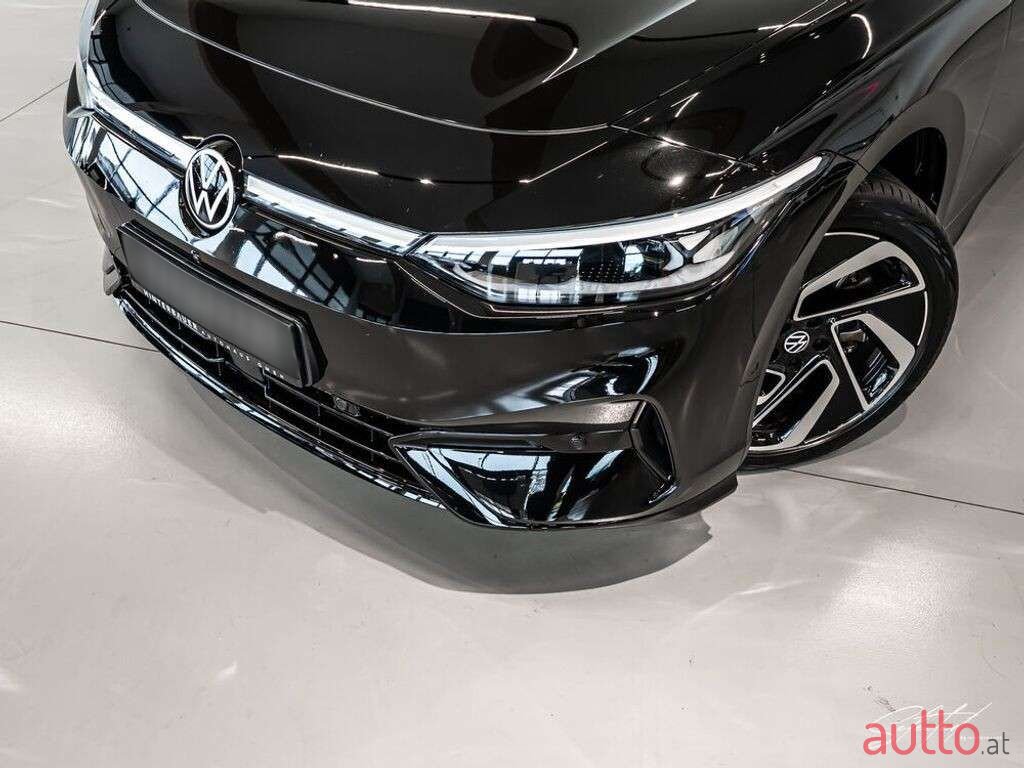 2023' Volkswagen Id.7 photo #2