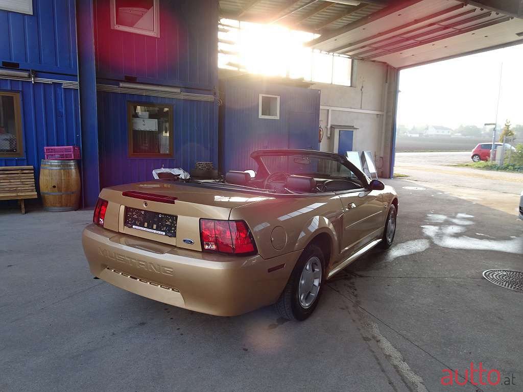 2001' Ford Mustang photo #4