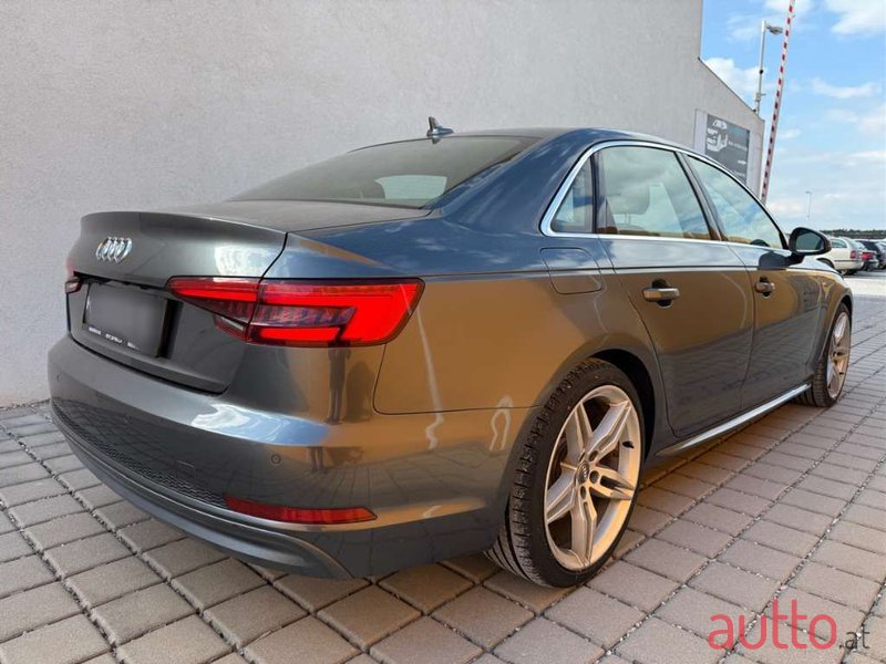 2017' Audi A4 photo #4