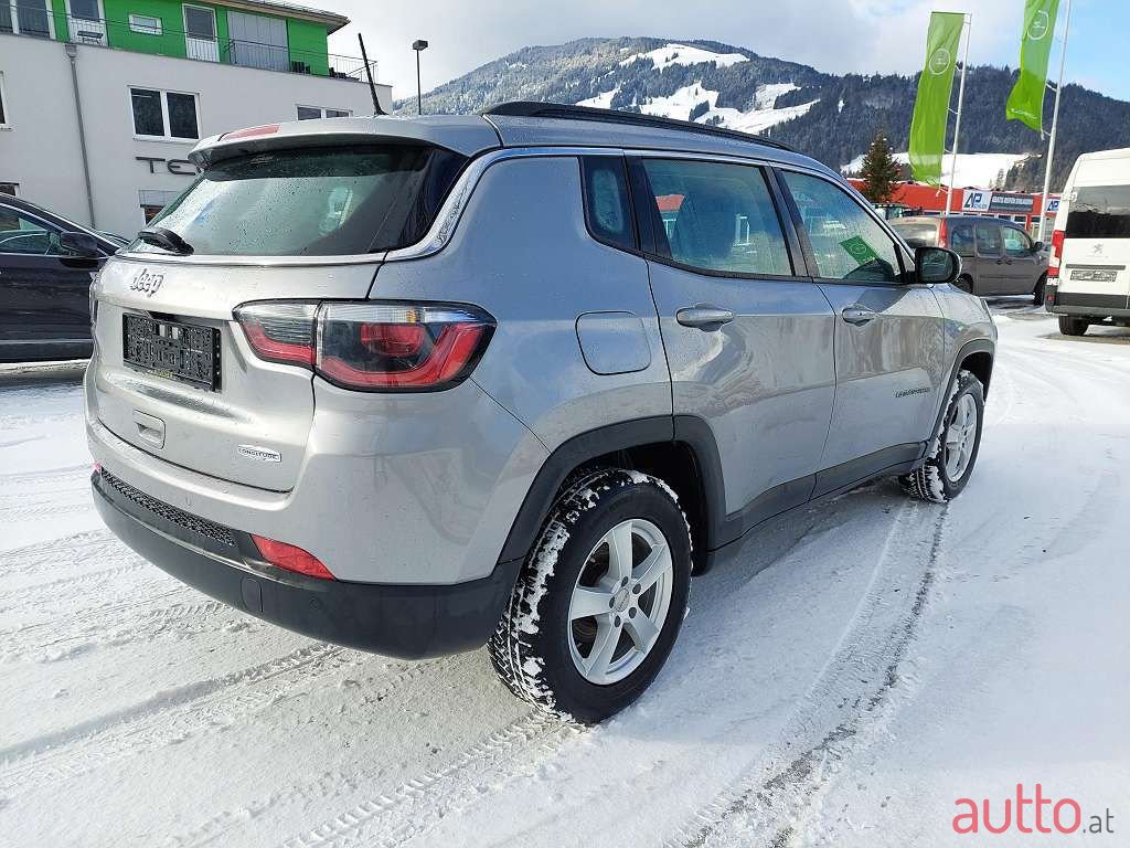 2018' Jeep Compass photo #6
