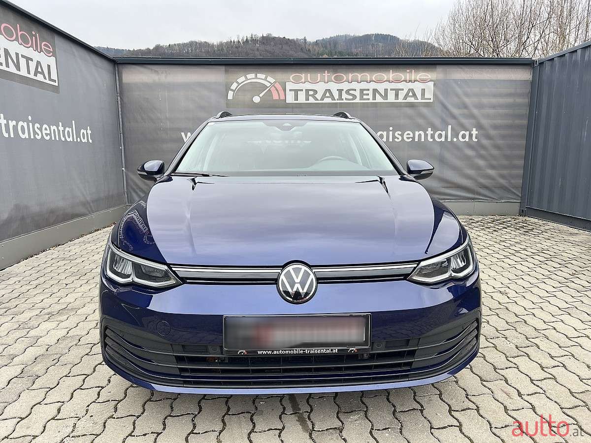 2022' Volkswagen Golf photo #2