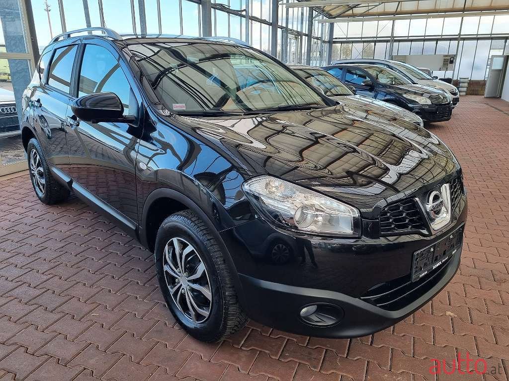 2013' Nissan Qashqai photo #2