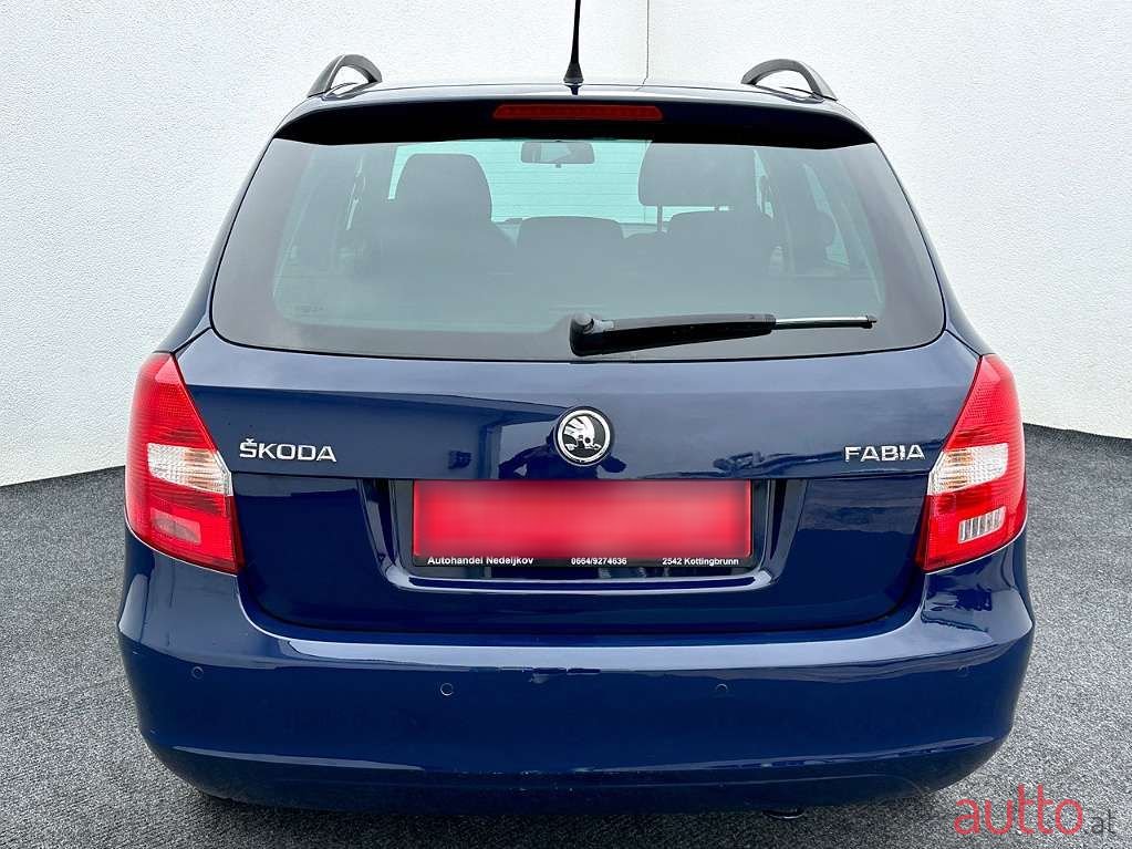 2014' Skoda Fabia photo #6
