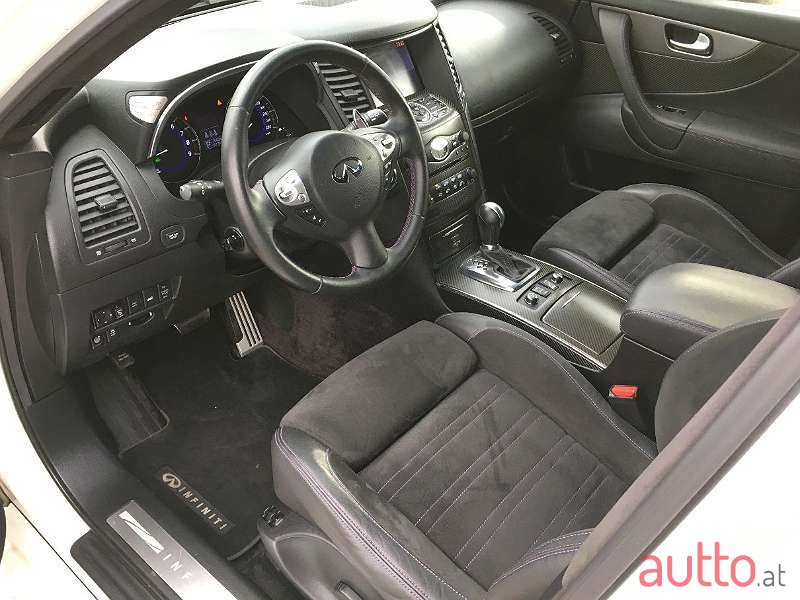 2013' Infiniti FX photo #2