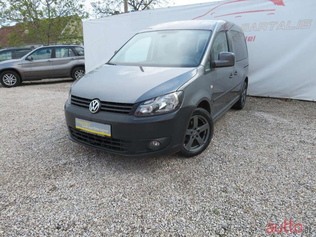 2011' Volkswagen Caddy photo #1