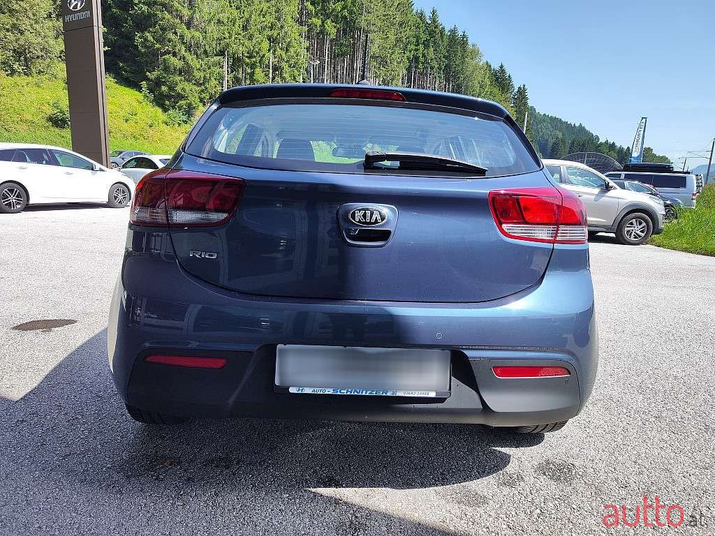 2019' Kia Rio photo #6