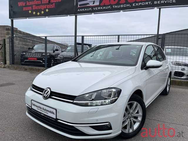 2018' Volkswagen Golf photo #5