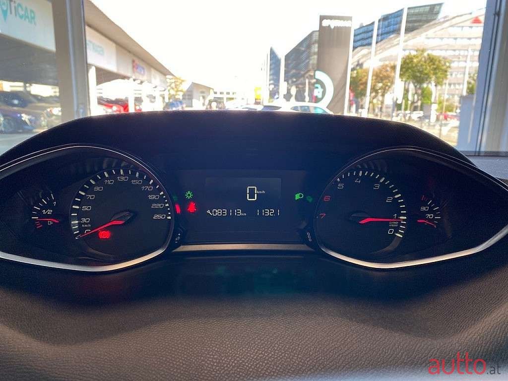 2016' Peugeot 308 photo #6