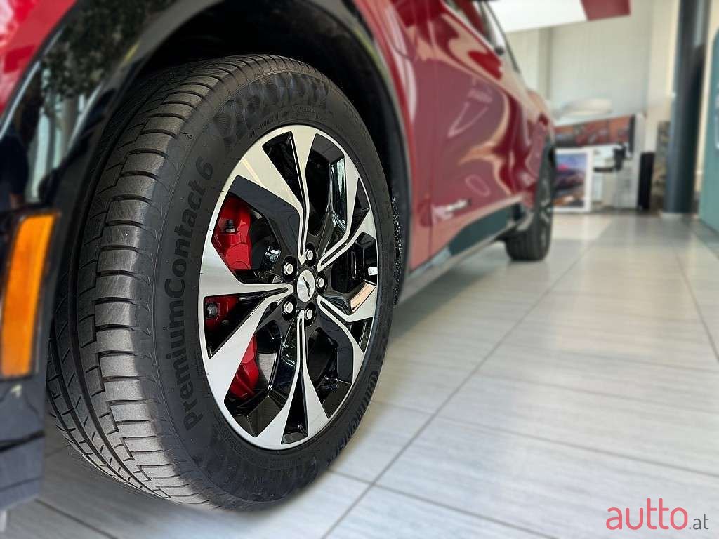 2023' Ford Mustang Mach-E photo #4