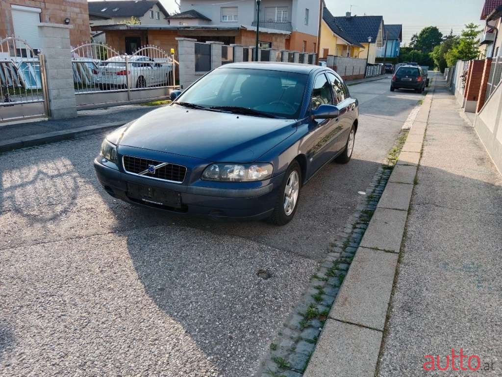 2002' Volvo S60 photo #6