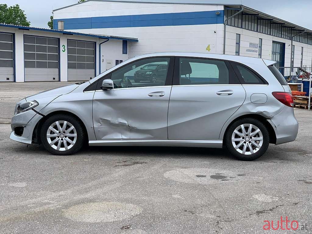 2015' Mercedes-Benz B-Klasse photo #6