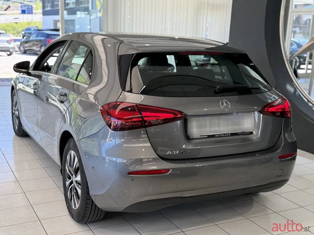 2023' Mercedes-Benz A-Klasse photo #4