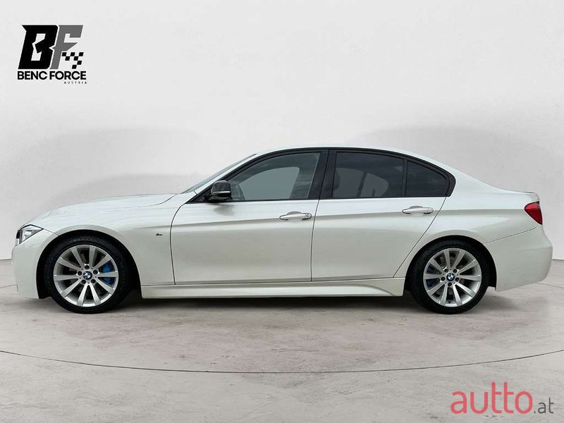 2013' BMW 3Er-Reihe photo #2