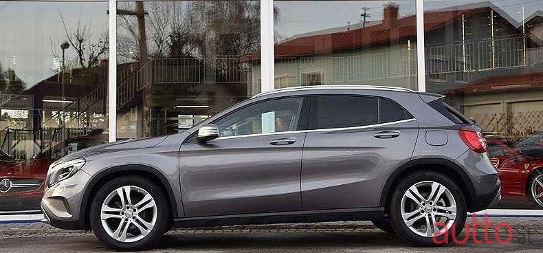 2014' Mercedes-Benz Gla-Klasse photo #1