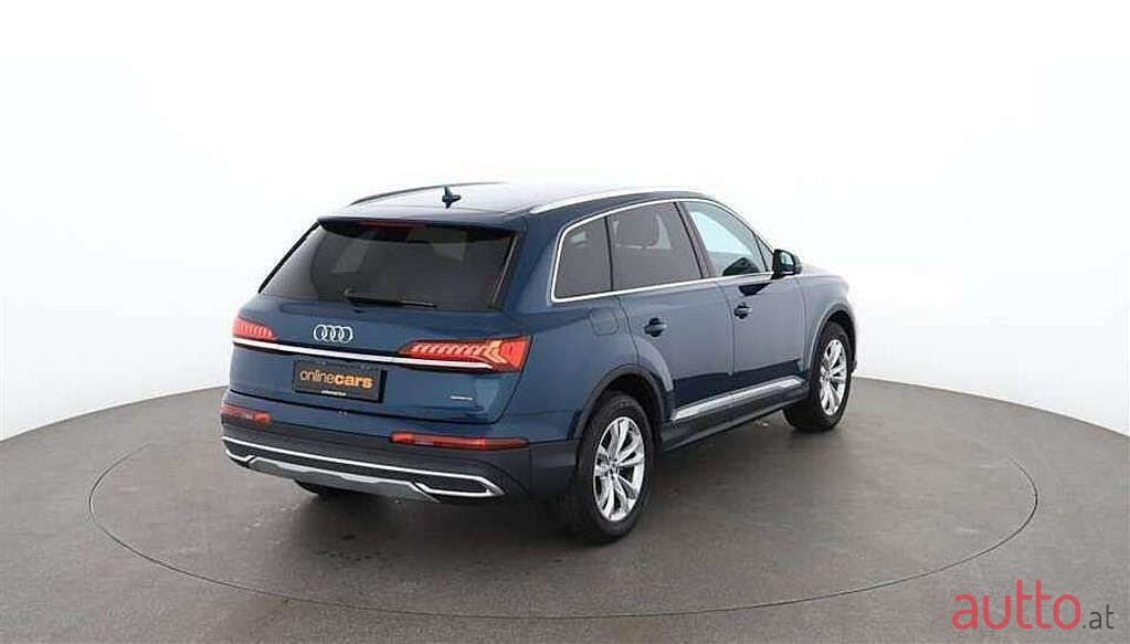 2020' Audi Q7 photo #2