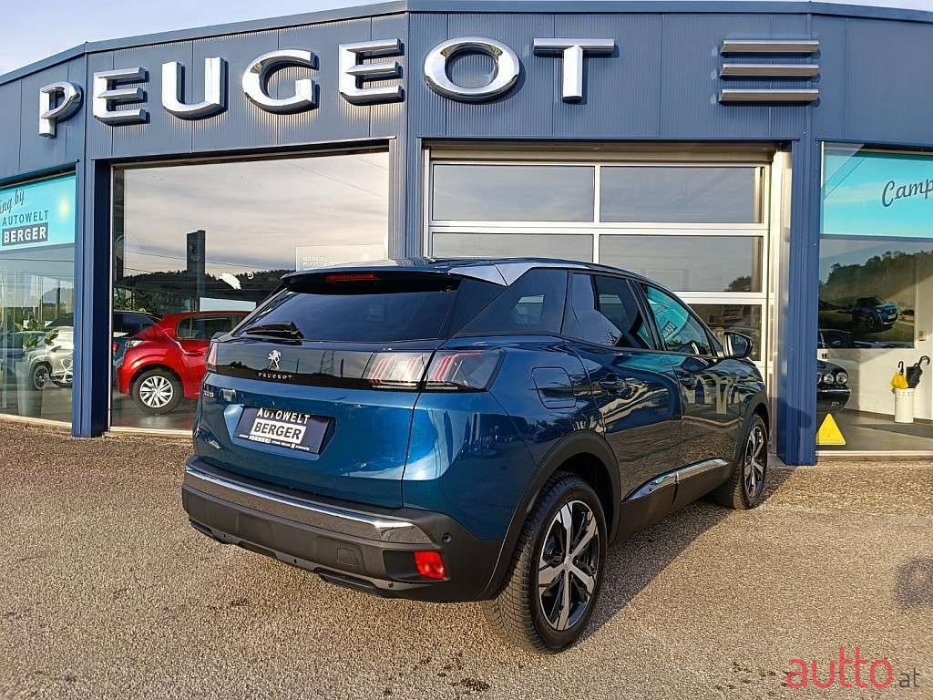2022' Peugeot 3008 photo #2