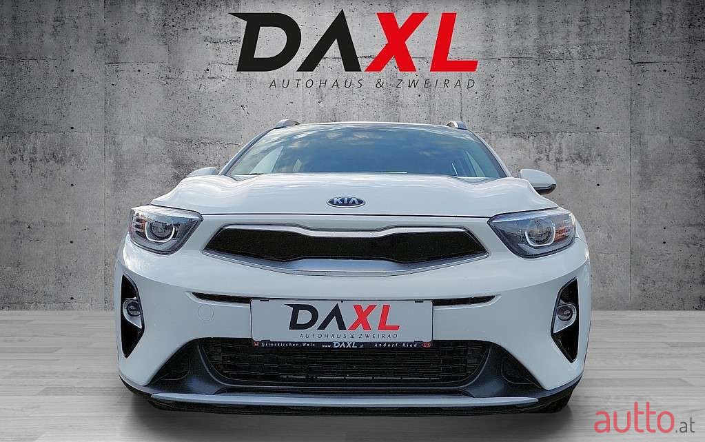 2020' Kia Stonic photo #1