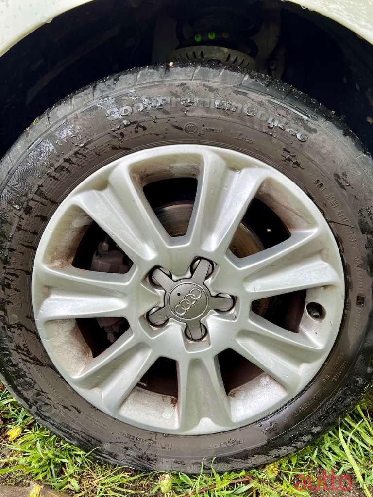 2012' Audi A1 photo #5