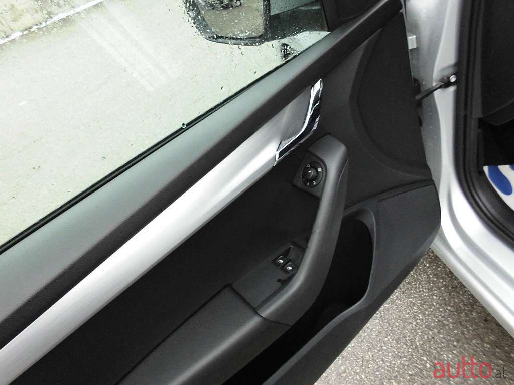 2019' Skoda Octavia photo #5