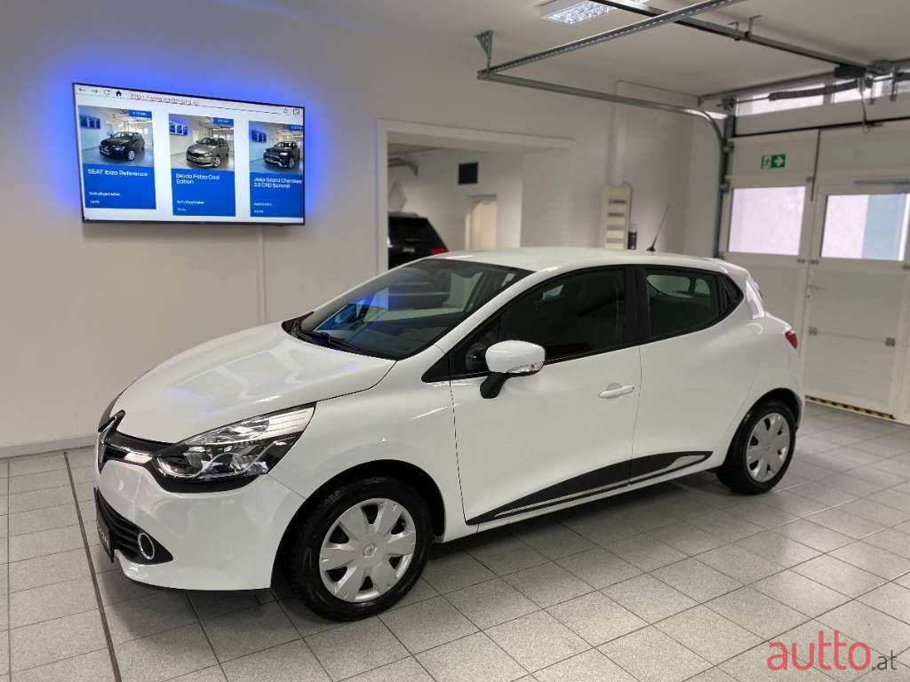 2016' Renault Clio photo #2