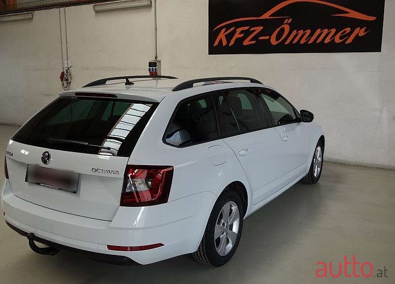 2019' Skoda Octavia photo #6