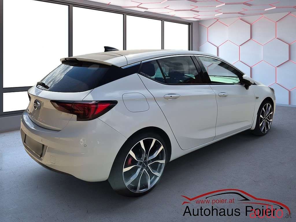 2016' Opel Astra photo #3