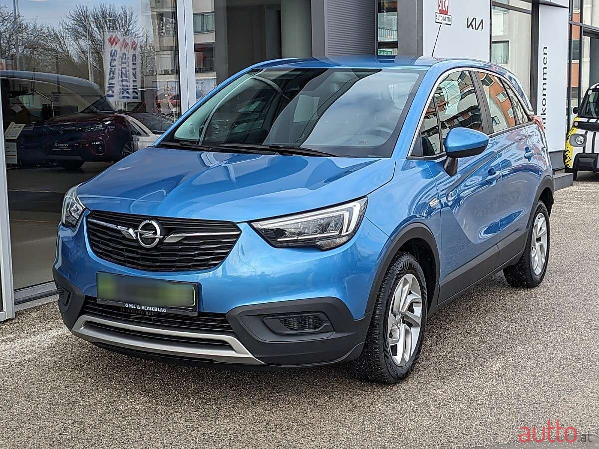 2020' Opel Crossland X photo #1