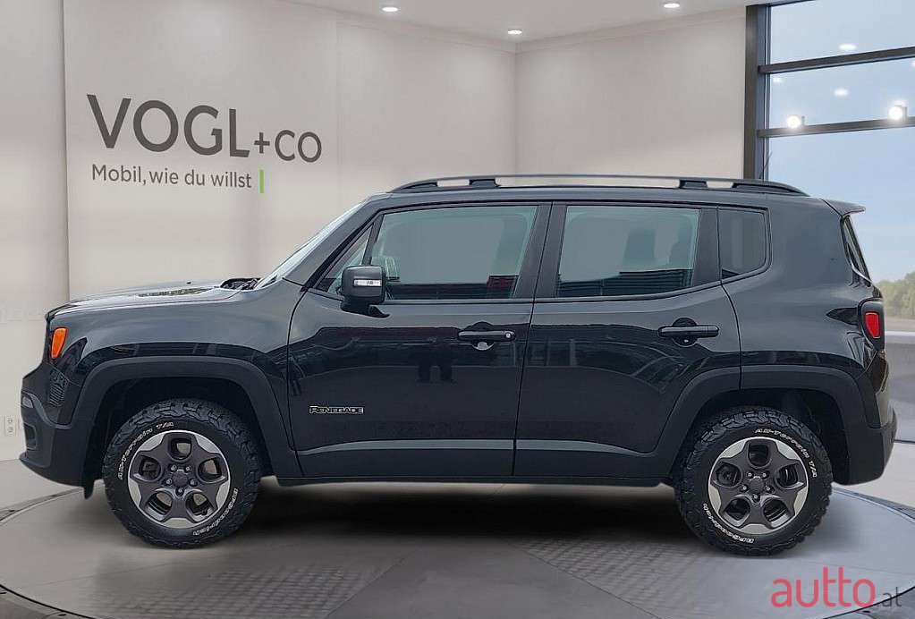 2018' Jeep Renegade photo #2