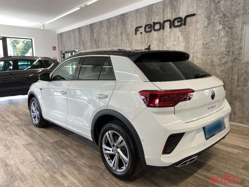 2023' Volkswagen T-Roc photo #6