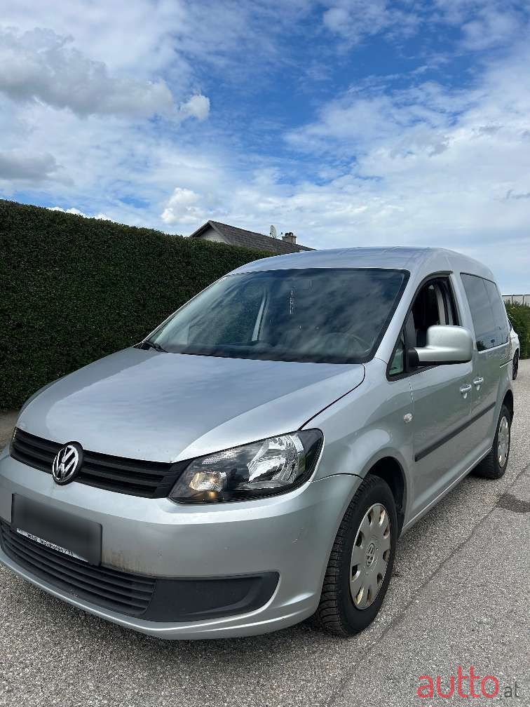 2013' Volkswagen Caddy photo #1