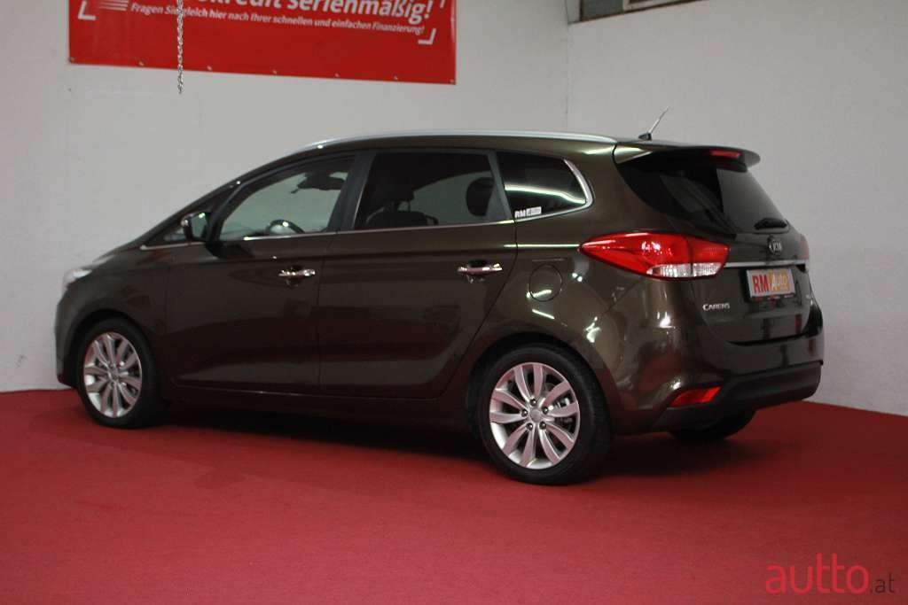 2014' Kia Carens photo #6