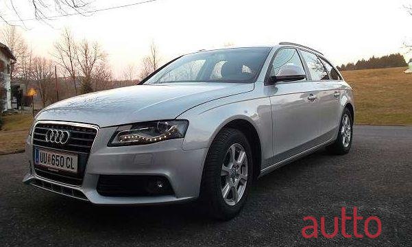 2010' Audi A4 photo #3