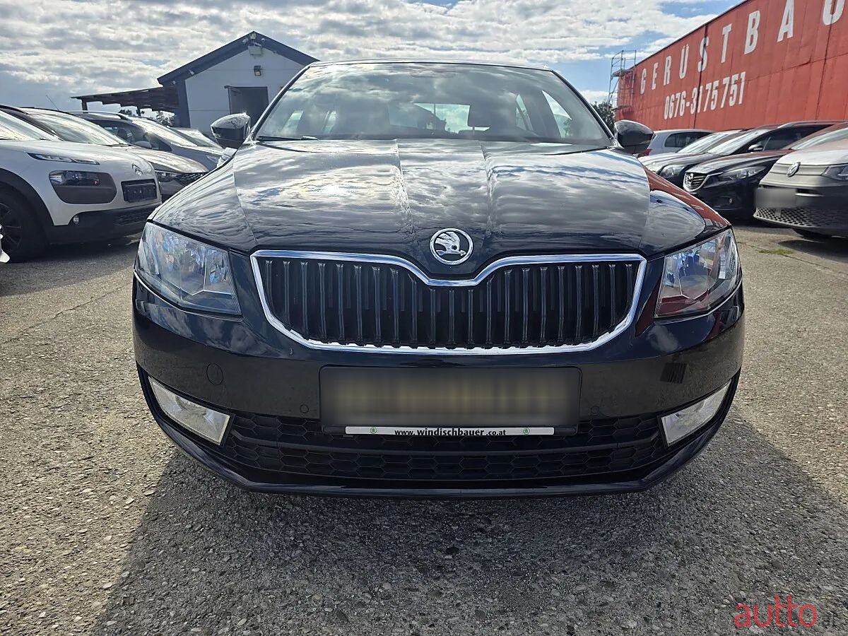 2013' Skoda Octavia photo #1