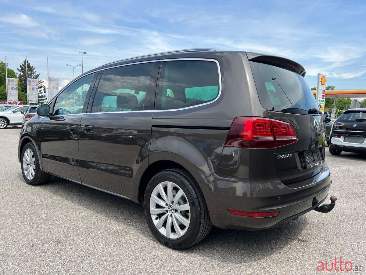 2019' Volkswagen Sharan photo #5