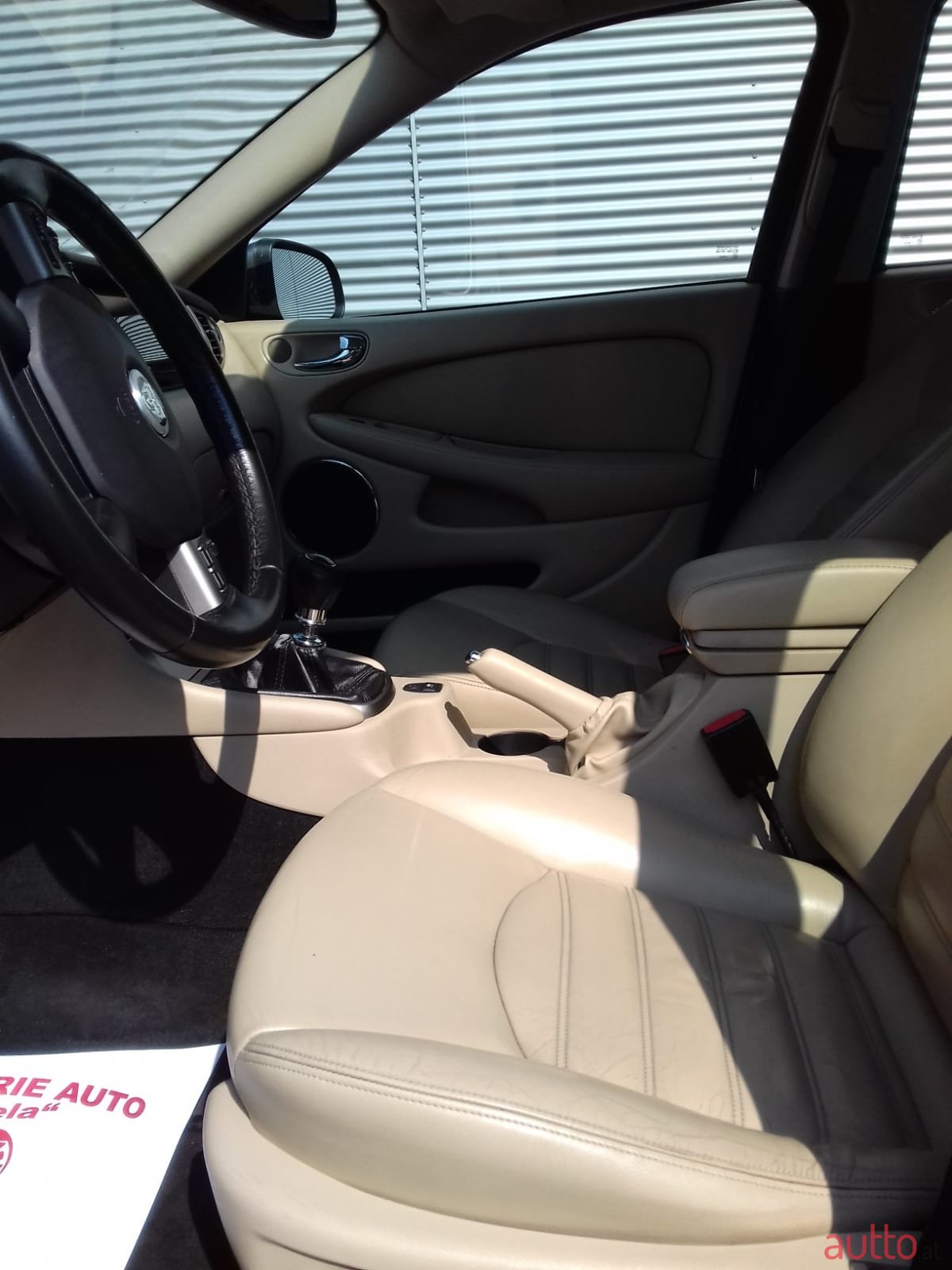 2008' Jaguar X-Type photo #3