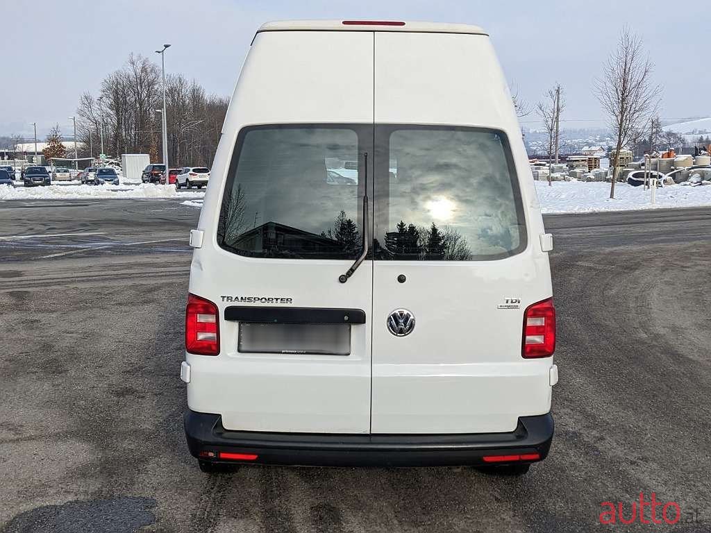 2015' Volkswagen T6 photo #5