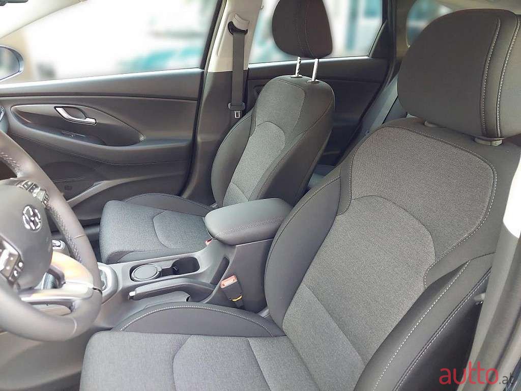 2022' Hyundai i30 photo #5