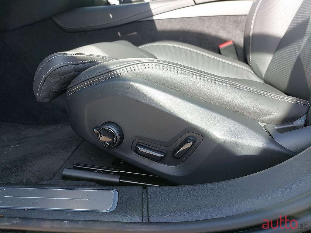 2022' Volvo V90 photo #6