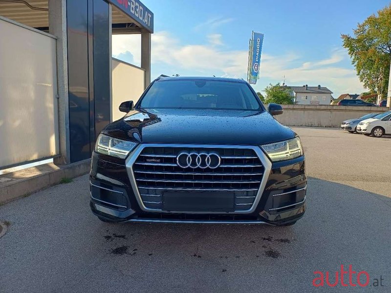 2016' Audi Q7 photo #2