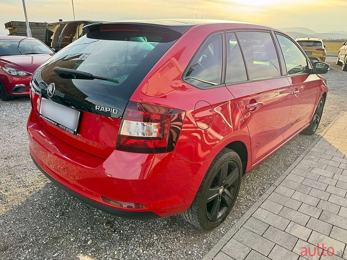 2015' Skoda Rapid photo #5