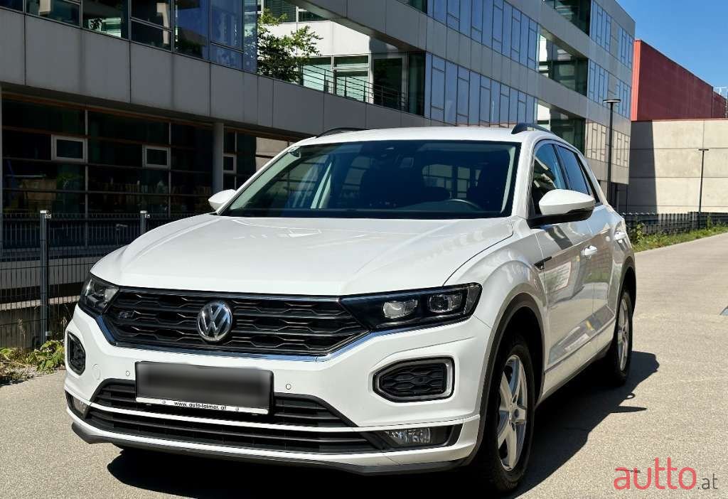 2019' Volkswagen T-Roc photo #4