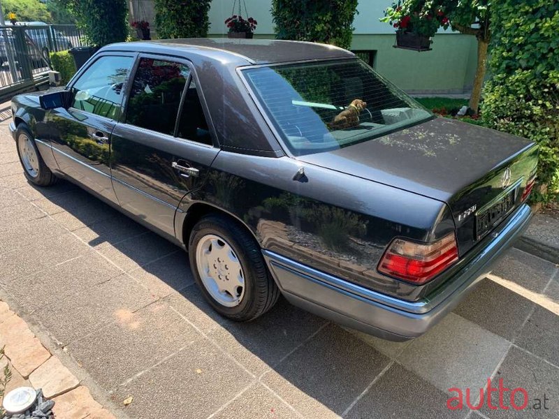 1994' Mercedes-Benz E-Klasse photo #3