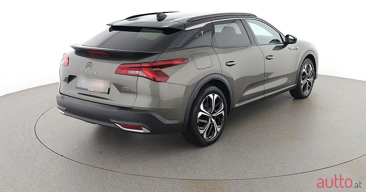 2022' Citroen C5 X photo #5