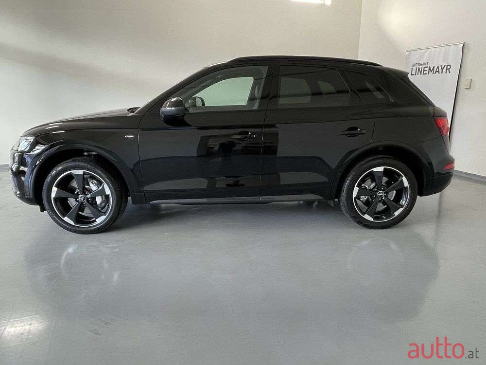 2019' Audi Q5 photo #5