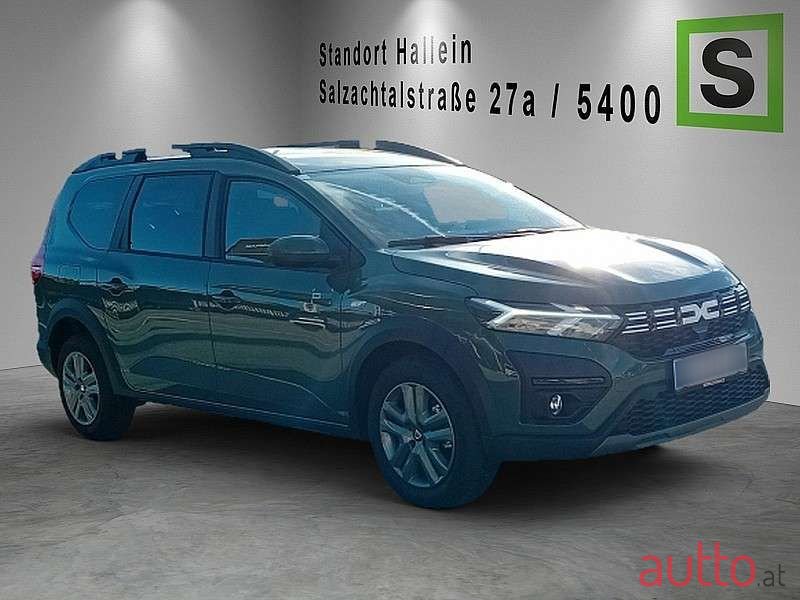 2024' Dacia Jogger photo #4