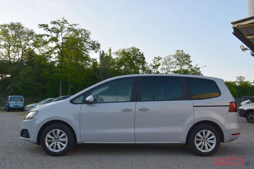 2017' SEAT Alhambra photo #5