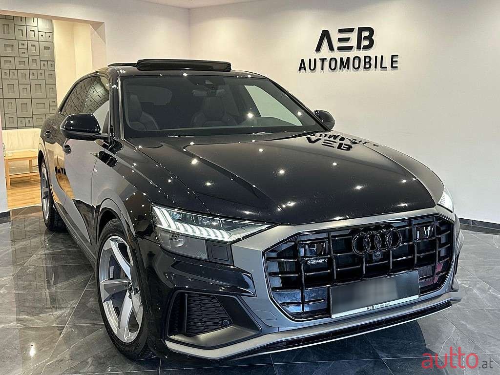 2021' Audi Q8 photo #5