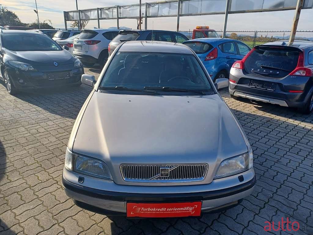 1999' Volvo V40 photo #2
