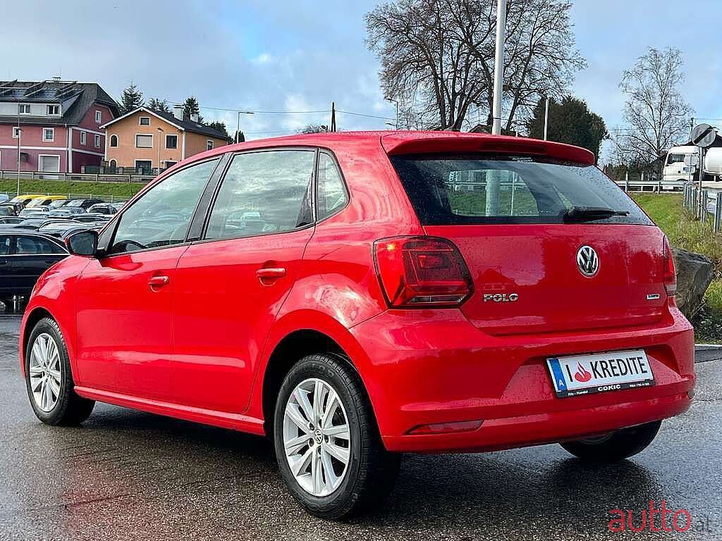 2015' Volkswagen Polo photo #5