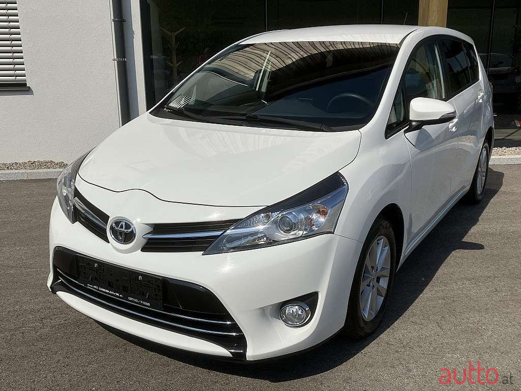 2016' Toyota Verso photo #1